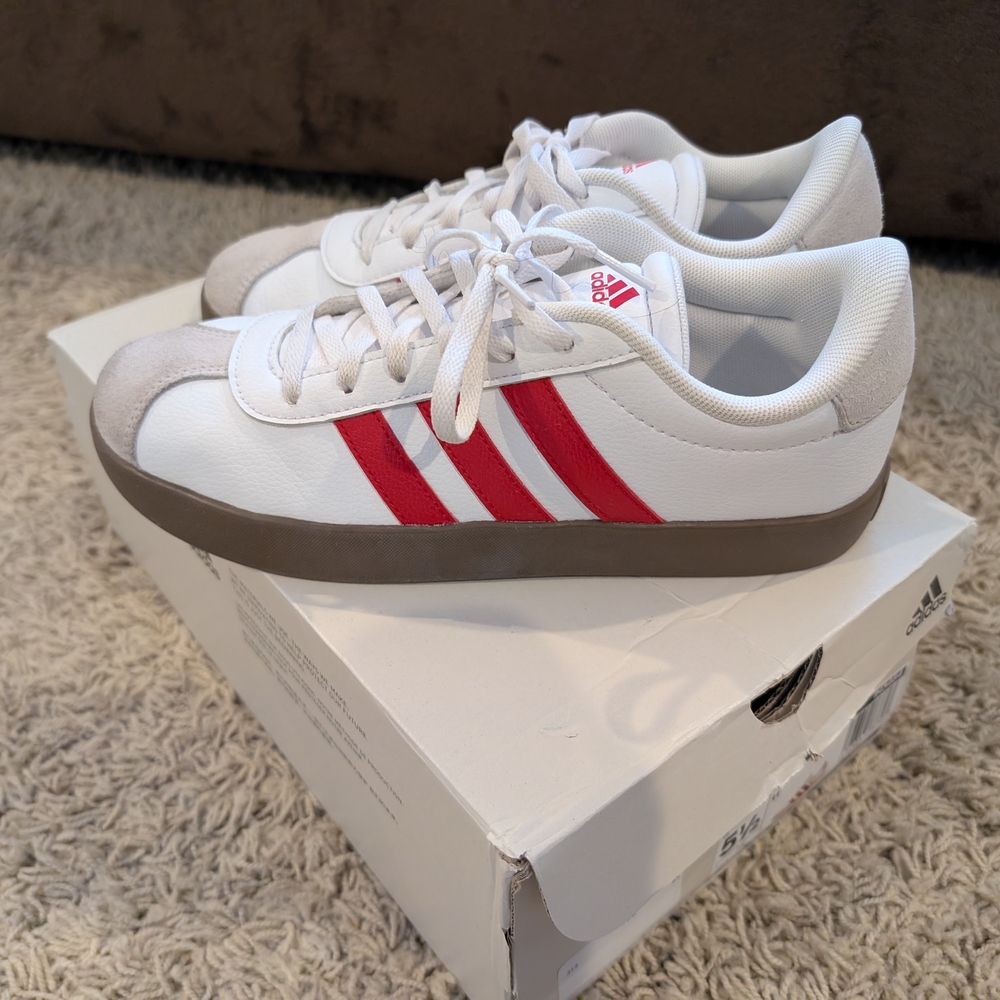 Adidas Men's White and Red Sneakers